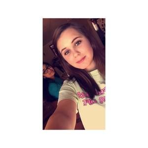 Meet your Posher, Alexis